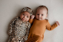 Load image into Gallery viewer, Leopard Knotted Gown: Gown & Hat