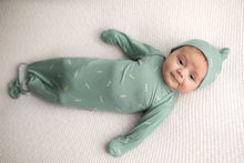 Load image into Gallery viewer, Arrow Print Knotted Gown: Blue Arrows