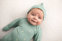 Load image into Gallery viewer, Arrow Print Knotted Gown: Blue Arrows