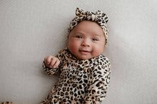 Load image into Gallery viewer, Leopard Knotted Gown: Gown & Hat
