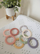 Load image into Gallery viewer, Ritzy Rings Linking Ring Set- Rainbow