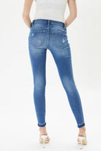 Load image into Gallery viewer, Kan Can Jeans- Distressed Light Wash