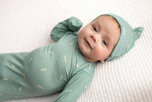 Load image into Gallery viewer, Arrow Print Knotted Gown: Blue Arrows