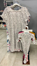 Load image into Gallery viewer, Dot Maternity Mommy Labor and Delivery/ Nursing Gown