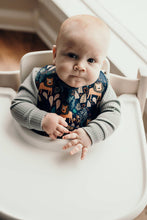 Load image into Gallery viewer, Zoo Lion Print Silicone Bib with Crumb Catcher