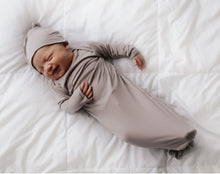 Load image into Gallery viewer, Harbor Mist Ribbed Knotted Gown & Hat