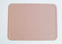 Load image into Gallery viewer, Silicone Placemat- Coral