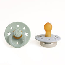 Load image into Gallery viewer, Itzy Soother Natural Rubber Paci: Glow 0-6m
