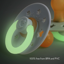 Load image into Gallery viewer, Itzy Soother Natural Rubber Paci: Glow 0-6m
