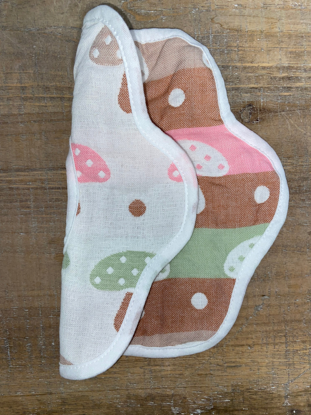 Muslin Bib- Mushroom